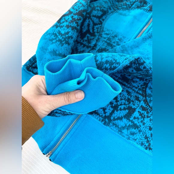 Lululemon Special Edition Fair Isle Snowflake Scuba Hoodie - Picture 11 of 15